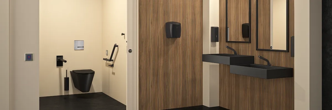 Accessibilité dans les sanitaires des lieux publics : simple obligation ou véritable engagement ?