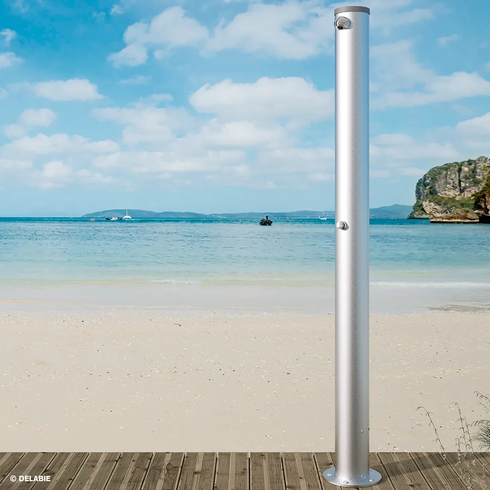 Douche de plage